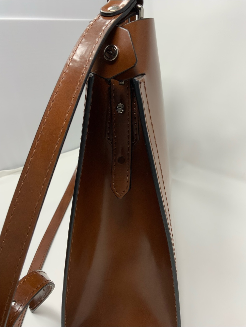 Gianni Chiarini Florentine Italian Leather Tote - Picture 5 of 16